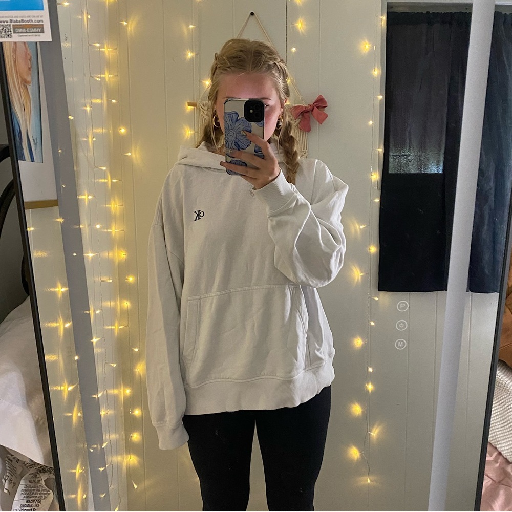 white calvin klein hoodie!